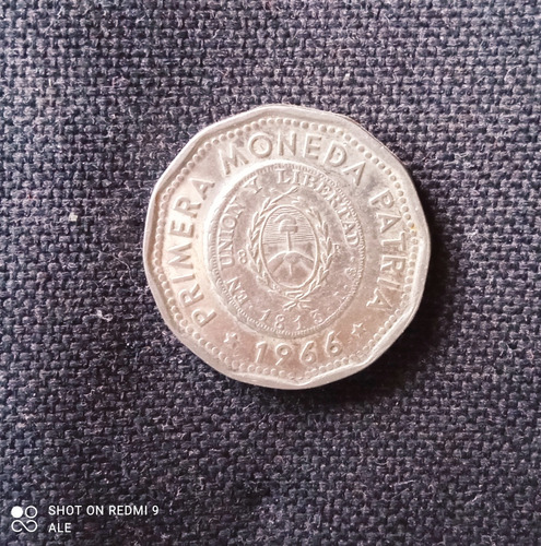 Primera Moneda Patria 25 Pesos 1966