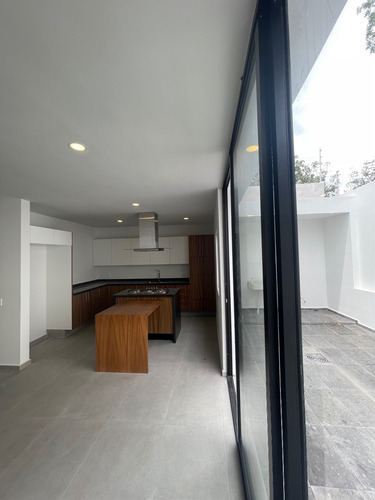 Imagen 16 de 30 de Ideal Para Vivir Casa En Venta En Capital Norte