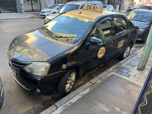 Toyota Etios 1.5 Xs 4 p