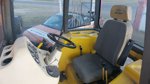 Imagen 5 de 5 de Tractor Pauny 280 Rino, Bolívar