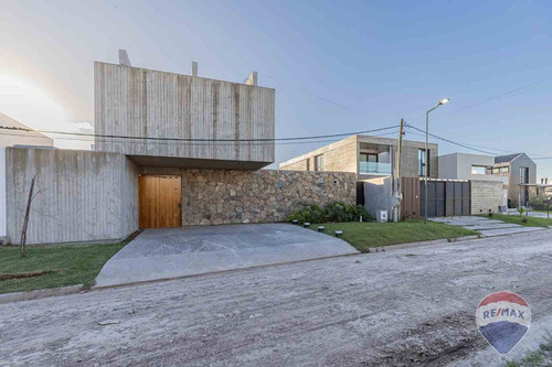 Casa En Venta En El Quimilar