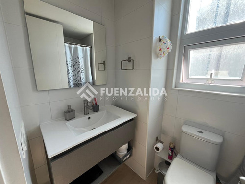 Amplio Departamento En Venta De 2 Dorm. En La Florida