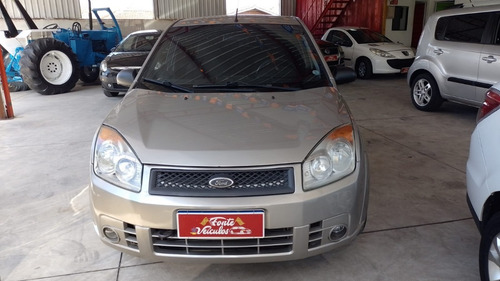Imagem 3 de 8 de Ford Fiesta Class 1.0 2009