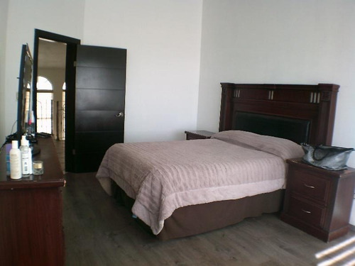 Imagen 13 de 19 de Casa En Venta En Chihuahua Fraccionamiento Bahías