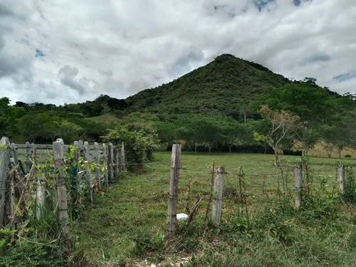 Linda Finca Que Hace Parte De Una Mas Grande, Para Inversionista Es Sub Urbana