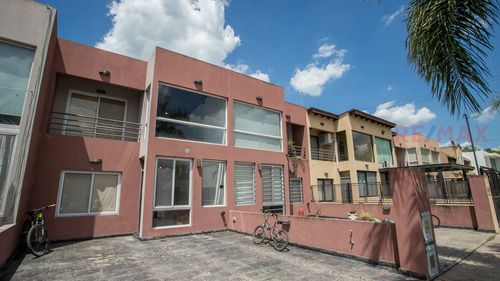 Casa Duplex Lote 310m C/parque En Barrio, El Pato 