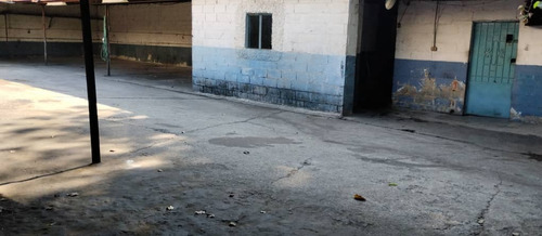 Se Vende Taller Mecanico Con Muy Buen Precio En Las Acacias De Oportunidad Jr