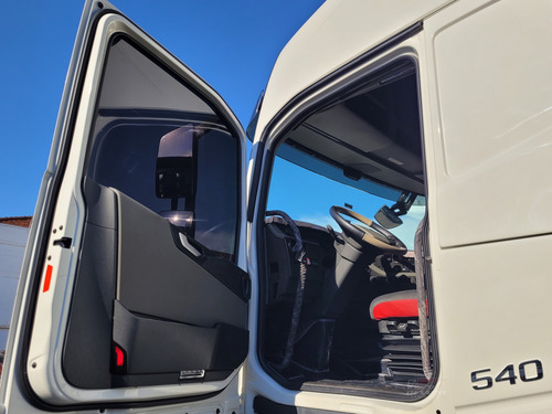 Volvo Fh 540 Ano 2020/21 6x4 I-shift Globetrotter