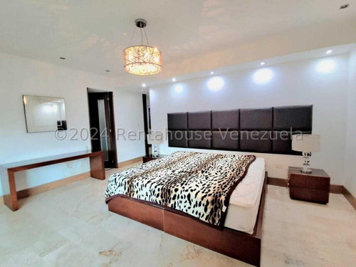 Rz Vende ¡tu Oasis Urbano Te Espera! Relájate En Este Tranquilo Apartamento Con Balcón Privado Y Disfruta De La Comodidad En Medio De La Ciudad. ¡no Dejes Pasar Esta Joya! 25-1511
