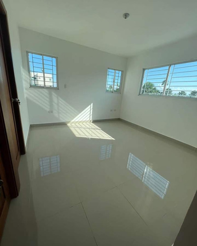 Referencia Em52renta: R.d.$27,000 Hermoso Y Amplio Apartam