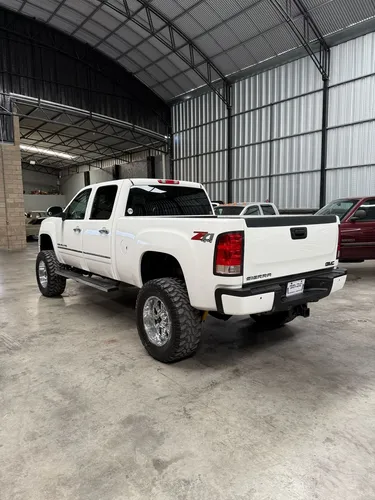 GMC Sierra Denali HD