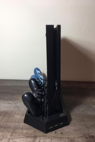 Ps4 Slim 1 Tb Usada + 3 Juegos
