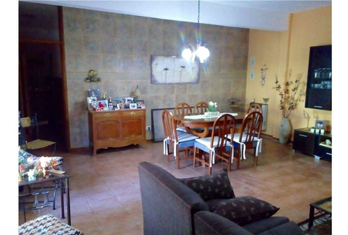 Imagen 4 de 17 de Casa Tablada 4 Ambientes Cochera, Quincho Y Taller