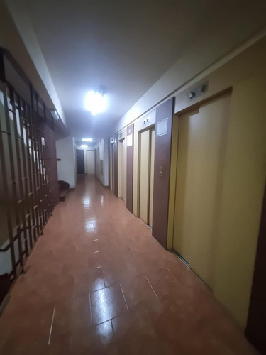 Oficina Venta Monserrat Impecable Al Frente