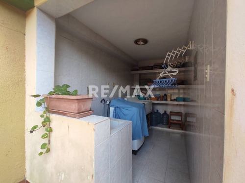 Imagen 9 de 19 de En Venta Bella Y Amplia Casa A Remodelar Morro Ii. Cód.: 129748. 04144841043