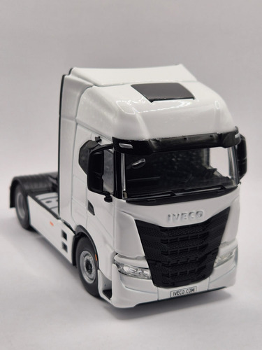 Camión Iveco S-way Wsi Models - Escala 1:50