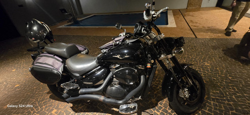 Suzuki Boulevard M800