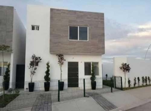 Casa En Venta Modelo Lux Ampliada En Fraccionamiento Kalia En Torreòn, Coahuila