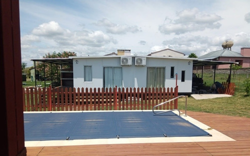 Imagen 7 de 29 de Alquilo Casas En Termas De Almirón, Nuevas, Con Excelente Ubicación Y Equipadas Para Disfrutar Con Piscina Propia, Parrilleros Techados Y Cocheras, Excelente Opción Para Tus Vacaciones. Llámame