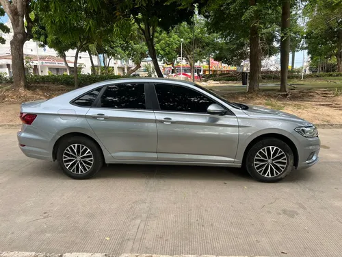 New Jetta Comfortline 1.4 Turbo Automático