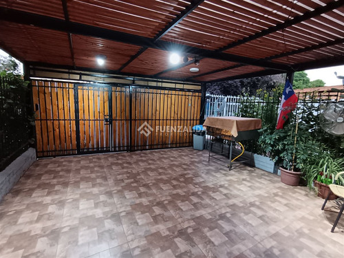 Casa En Venta De 3 Dorm 2 Baños. En Maipú