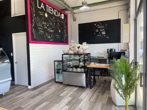Arriendo- Derecho De Llaves -local 70 M2 En Strip Center