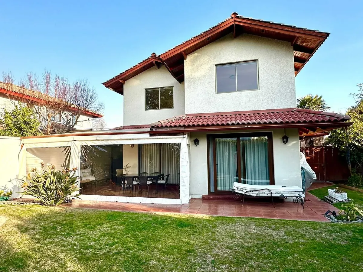 Imagen 2 de 23 de Oportunidad Venta De Amplia Casa Con Piscina (93842)