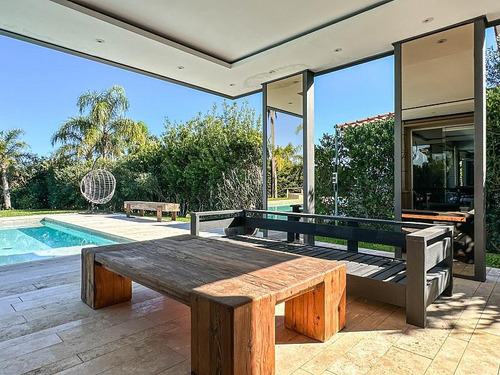 Excelente Casa Con Impecables Detalles En La Concepción Lujan