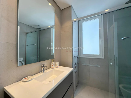 Departamentp En Venta En Edificio Le Parc Lll. Playa Brava; Punta Del Este