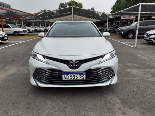 Toyota Camry V6 2019 - Usado