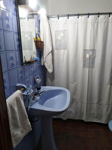 Imagen 10 de 15 de Tipo Casa Al Frente Con Jardín Propio - Valentín Alsina