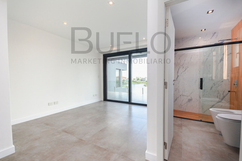 Venta Casa 5 Dormitorios Barrio Privado Terralagos