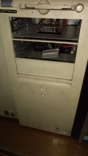 Imagen 1 de 1 de Computadora Dell Optiplex Gx110 Pentium 3 Retro Vintage Serv