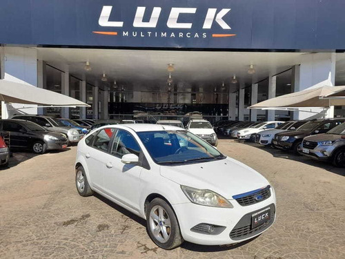 Imagem 2 de 12 de Ford Focus