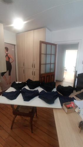 Estupendo Taller Confección O Comoda Casa Particular