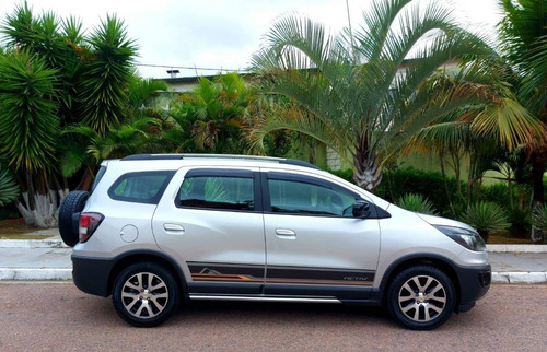 Imagem 2 de 7 de Chevrolet Spin 1.8 Activ 8v Flex 4p Automático