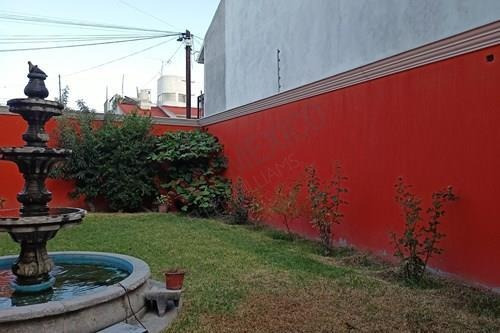 Imagen 17 de 17 de Terreno Bardeado En Real Del Valle, Con Pequeño Departamento Al Fondo.