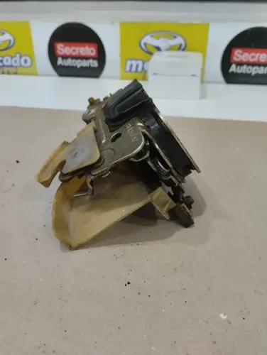 Fechadura Porta D/direita Gm Corsa Classic 97/09 90451282
