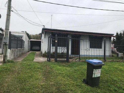Casa De Dos Dormitorios Con Renta