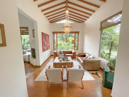 Imagen 14 de 23 de Casa Contemporanea En Envigado, Enamora