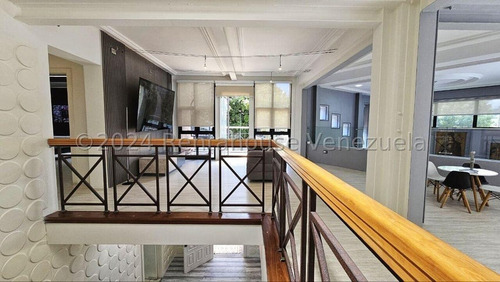 Impresionante Casa En Venta En La Floresta Vgi