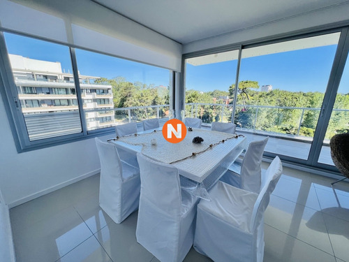 Venta De Apartamento De 3 Dormitorios En Mansa Punta Del Este 