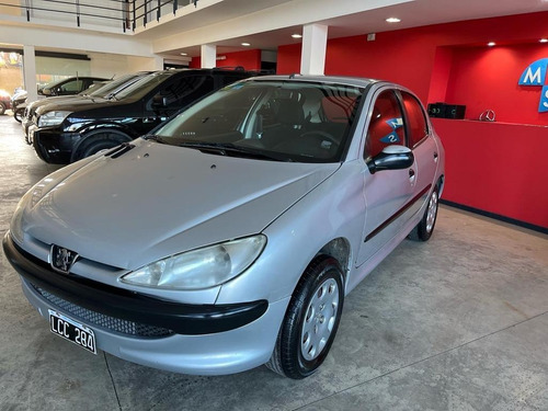 Imagen 1 de 4 de Peugeot 206 2012 1.4 Generation 75cv