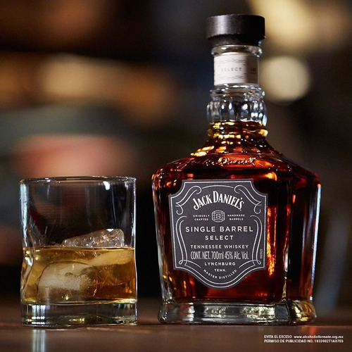 Imagen 2 de 2 de Whisky Jack Daniels Single Barrel 700 Ml