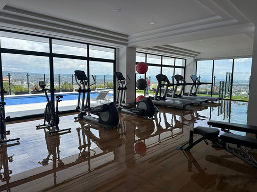 Renta Departamento En The View Con Muebles Zona Campanario