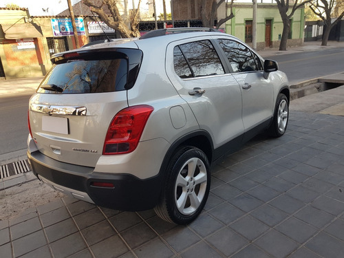 Imagen 4 de 10 de Chevrolet Tracker Ltz+ 1.8 At 4x4 2016 / Nafta / Mendoza