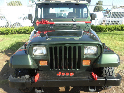 Imagen 10 de 10 de Jeep Sahara 1995 Toldo Duro 6 Cil 4x4 Estandart Muy Bueno