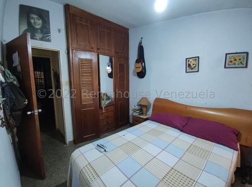 Imagen 15 de 15 de Casa Con Terreno Para Remodelar En Urb. Corinsa Cagua Ljsa 22-22490