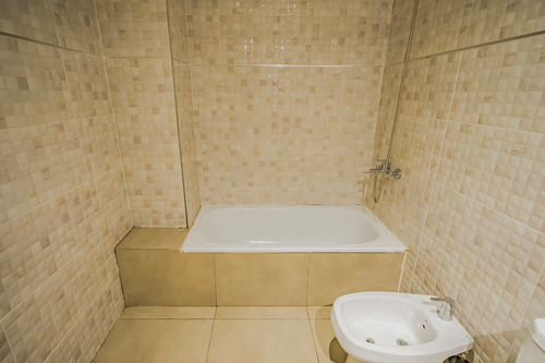 Departamento Con Cochera En Venta, Capital Federal, Buenos Aires