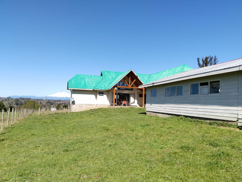 Parcela Con Casa, 4 Dorm Y 4 Baños, Huellanto, Gorbea